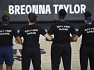 Basketbalistky Minnesota Lynx si pipomínají zastelenou Breonnu Taylorovou...