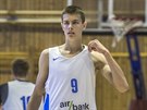 Richard Bálint na tréninku eských basketbalist v Mariánských Lázních.