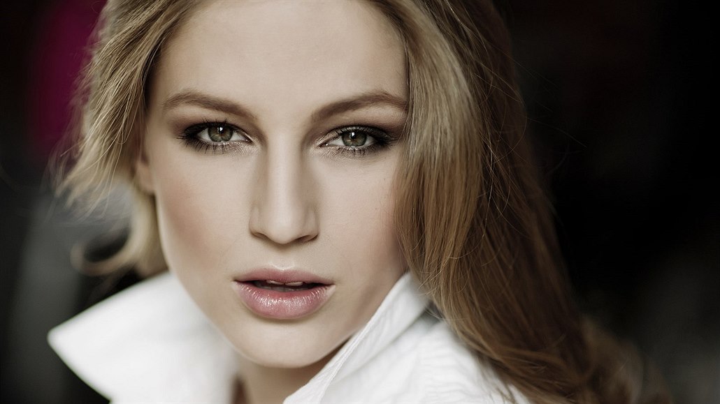 �eská Miss Earth 2015 Karolína Mali�ová
