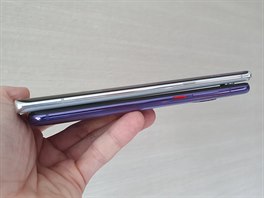 LG Velvet a Xiaomi Poco F2 Pro