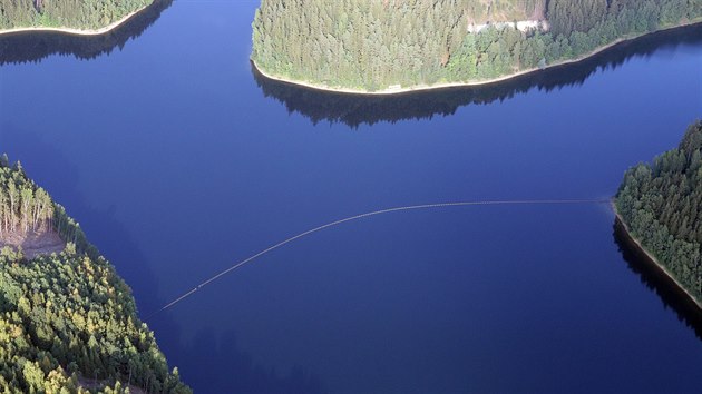 Vodn� n�dr� Horka, norn� st�na.