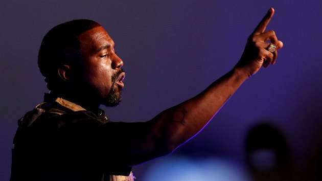 Rapper Kanye West uspodal prvn shromdn na podporu sv prezidentsk kandidatury v Charlestonu v Jin Karoln. (20 ervence 2020)