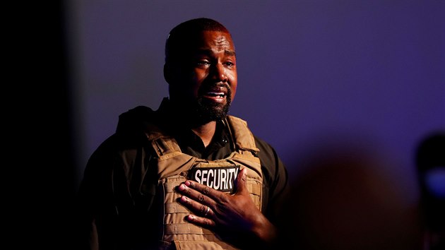 Rapper Kanye West uspořádal první shromáždění na podporu své prezidentské kandidatury. Během svého proslovu se dokonce rozplakal. (20 července 2020)