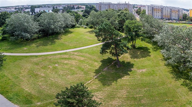 Bude tu polyfunkční dům Pilot 1? Obyvatelé největšího hradeckého sídliště na Moravském Předměstí jsou obzvlášť citliví na poslední ostrůvky zeleně.