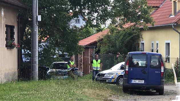 Na pjezd astnk technoprty v Blaimy ekaj policist. (23.7.2020)