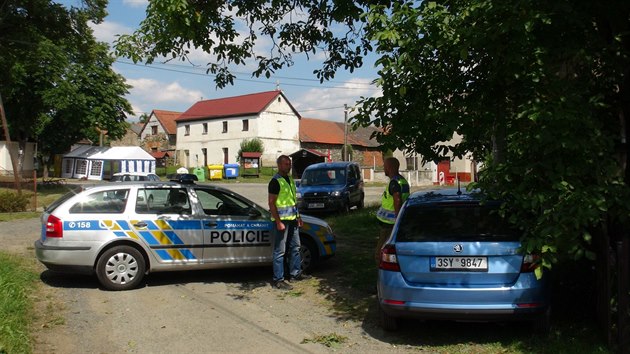 Na pjezd astnk technoprty v Blaimy ekaj policist. (23.7.2020)