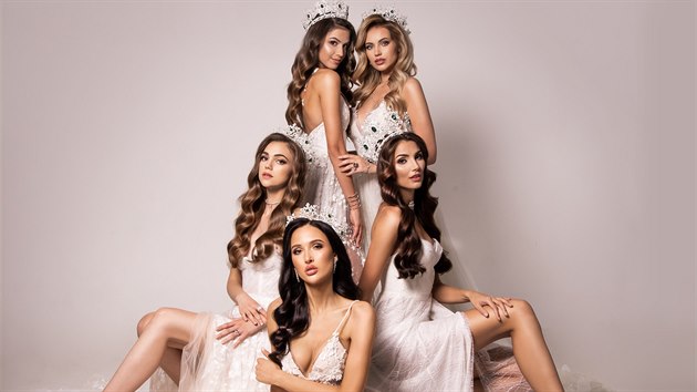 Vtzky soute krsy Miss Czech Republic 2020: Veronika mdov, Angelika Kostyshynov, Karolna Kopncov, Natlie Koendov a Barbora Aglerov