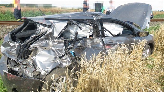 U Libošovic se střetlo auto s vlakem (26. 7. 2020).