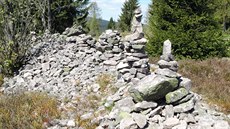 Nedaleko �indelové, kousek nad osadou Krásná Lípa, bývala kdysi obec Pta�í. V...