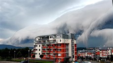 Boukové mraky nad Zlínem.