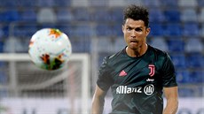 Cristiano Ronaldo z Juventusu se chystá na zápas.