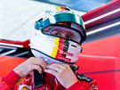 Sebastian Vettel z Ferrari na okruhu Silverstone