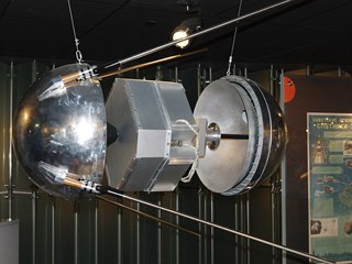 Model Sputnik 1 v muzeu