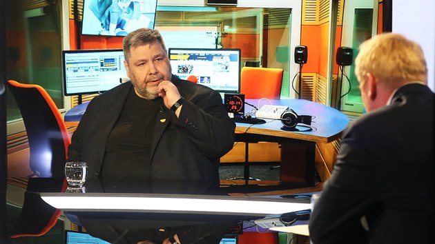 Novinář a moderátor Luboš Xaver Veselý v diskusním pořadu Rozstřel. (30. července 2020)
