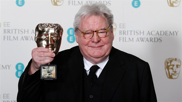 Alan Parker s Filmovou cenou Britsk akademie za celoivotn dlo. (10. nora 2013)