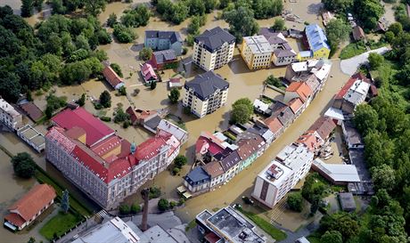 Zaplavené ulice stedoeských Kralup nad Vltavou  (4. ervna 2013)