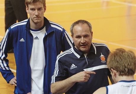 Posledních osm let strávil basketbalový trenér Petr ilhart ve áru nad...