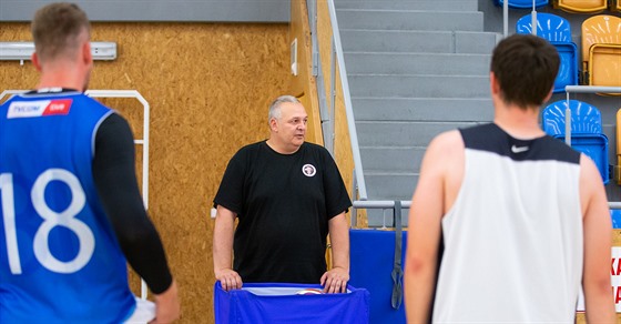 Basketbalisté Hradce Králové zahájili sezonu prvním tréninkem. Na snímku je...