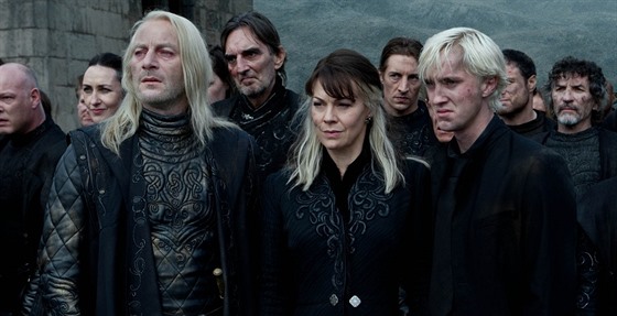 Jason Isaacs (Lucius Malfoy), Helen McCrory (Narcisa Malfoyová) a Tom Felton...