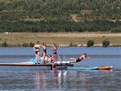 Jezero Milada, kter� se ve�ejnosti otev�elo p�ed p�ti lety, tr�p� st�le...