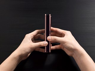 Samsung Galaxy Z Fold2