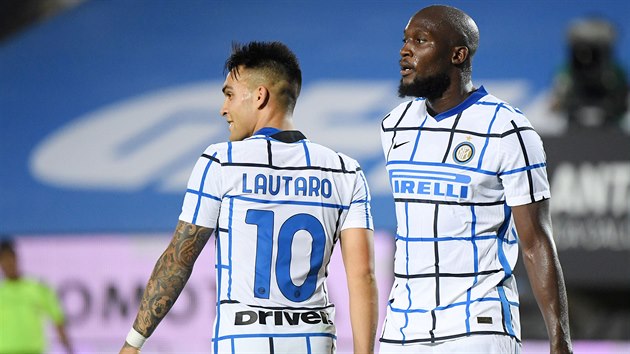 Romelu Lukaku a Lautaro Martinez z Interu Milan na hiti Bergama.