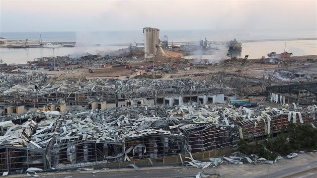 Nsledky niiv exploze v bejrtskm pstavu. (5. srpna 2020)