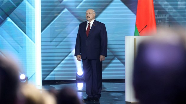 Blorusk prezident Alexandr Lukaenko pron poselstv adresovan parlamentu a lidu pt dn ped nedlnmi prezidentskmi volbami. (4. srpna 2020)