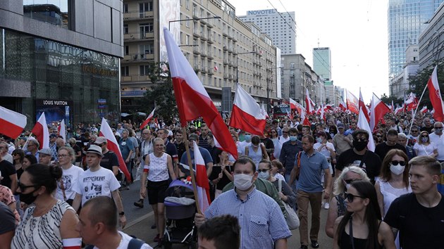 Ve Varav si pipomnli 76. vro boje s nacismem. (1. srpna 2020)
