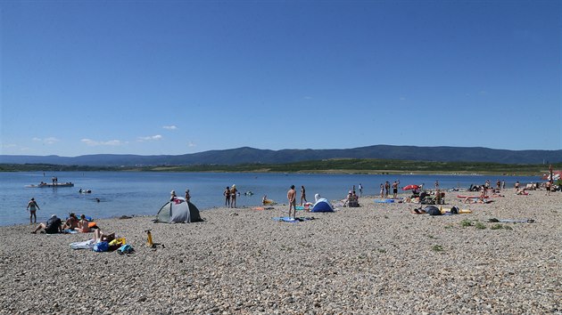 Mezinrodn sout vyhlsil sttn podnik Palivov kombint st, jen v souasnosti cel rekultivovan zem bvalho hndouhelnho lomu spravuje, zatkem letonho ervna.