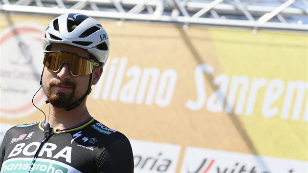 Peter Sagan na startu cyklistického závodu Milán-San Remo.