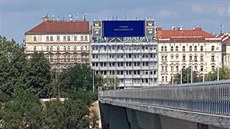 Plachta zmizela 5. srpna 2020 v odpoledních hodinách.