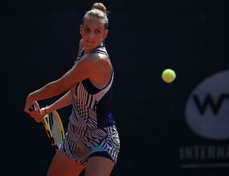 Kristýna Plíková bhem turnaje Prague Open.