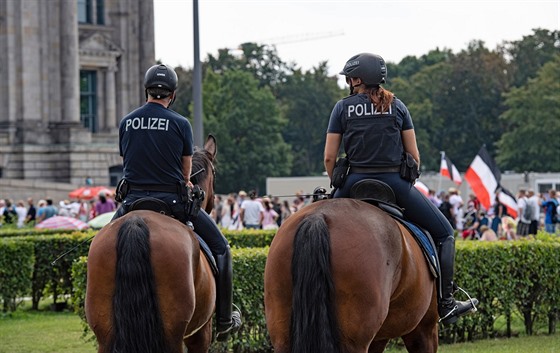 Zelená mládež nechce, aby police zasahovala na demonstracích s pomocí koní či...