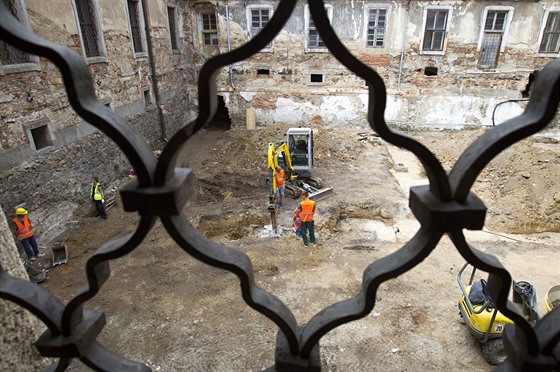 Klá�ter benediktin� v Kladrubech na Tachovsku prochází dal�í rekonstrukcí. Za...