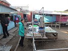 Brzké ráno na trhu v Murunu