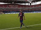 Lionel Messi na prázdném stadionu v Lisabonu, kde se hrálo tvrtfinále...