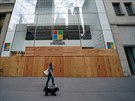 Zavená prodejna Microsoftu na Manhattanu. (26. ervna 2020)