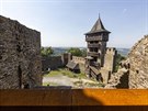 Po tém tech letech koní rekonstrukce renesanního paláce hradu Helftýna....