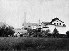 Snmek zachycuje uherskobrodsk pivovar kolem roku 1900.