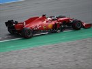 Sebastian Vettel z Ferrari v kvalifikaci Velké veny panlska F1.