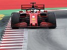 Sebastian Vettel z Ferrari ve Velké cen panlska F1.