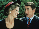 Nicola Formbyová a Jim Piddock ve filmu Windsorské paní (1992)