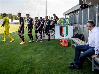 Slávisté pod dohledem klubového šéfa Jaroslava Tvrdíka nastupují k přípravnému...