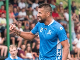 Milan Baroš se raduje z gólu v dresu Vigantic.
