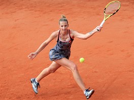 Kristna Plkov se natahuje po mi v semifinle Prague Open.