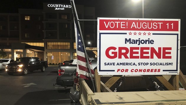 Volební plakát republikánské političky Marjorie Taylor Greeneové (11. srpna 2020)