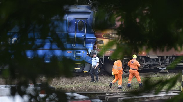 Škodu na obou lokomotivách Drážní inspekce vyčíslila na sedm milionů korun, škodu na železničním spodku na 300 tisíc korun. Při nehodě nedošlo ke zranění.