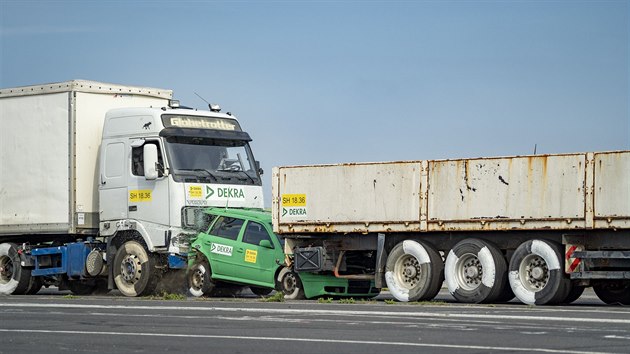 Crashtest kamion a kody Octavie