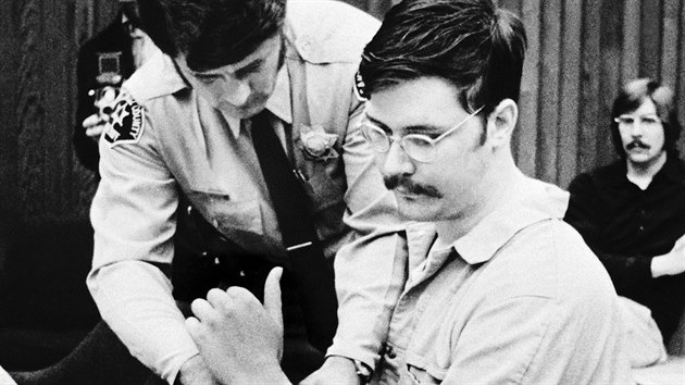 Sriov vrah Edmund Kemper III ped zatkem soudnho procesu (1973)